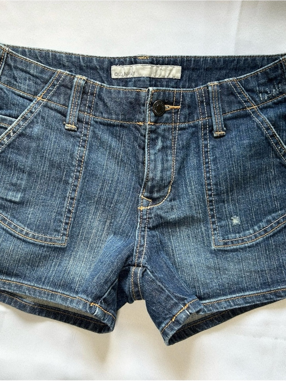 🌸 Old Navy Blue Denim Shorts Front Patch Pockets Mid Wash Size 2